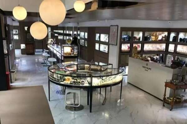 聂拉木县寄卖奢侈品店